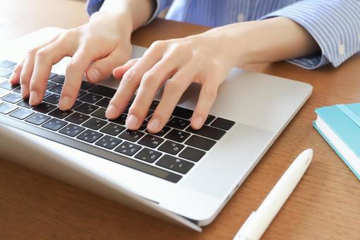 デスクワーク,イメージ